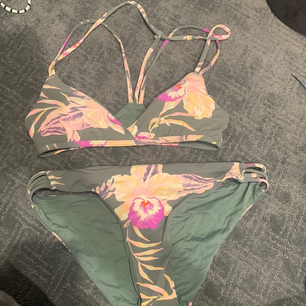 Roxy swim suit